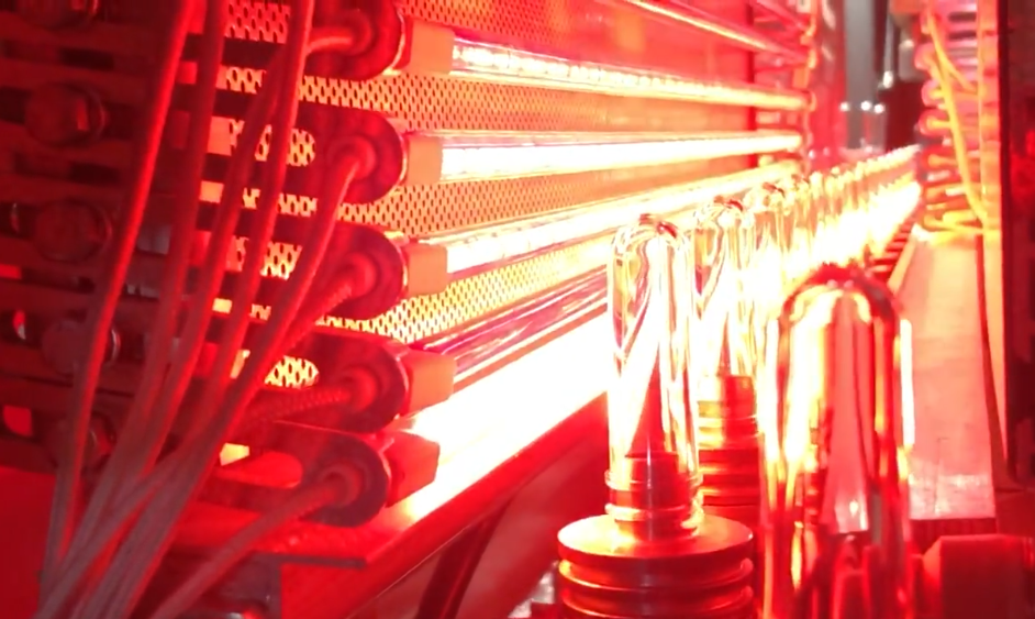 Multi layer preform heating radiator